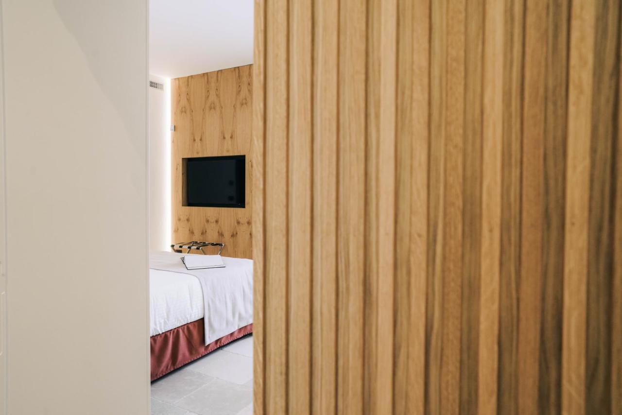 Essenza Relais Contemporaneo Bed & Breakfast Cisternino Exterior photo