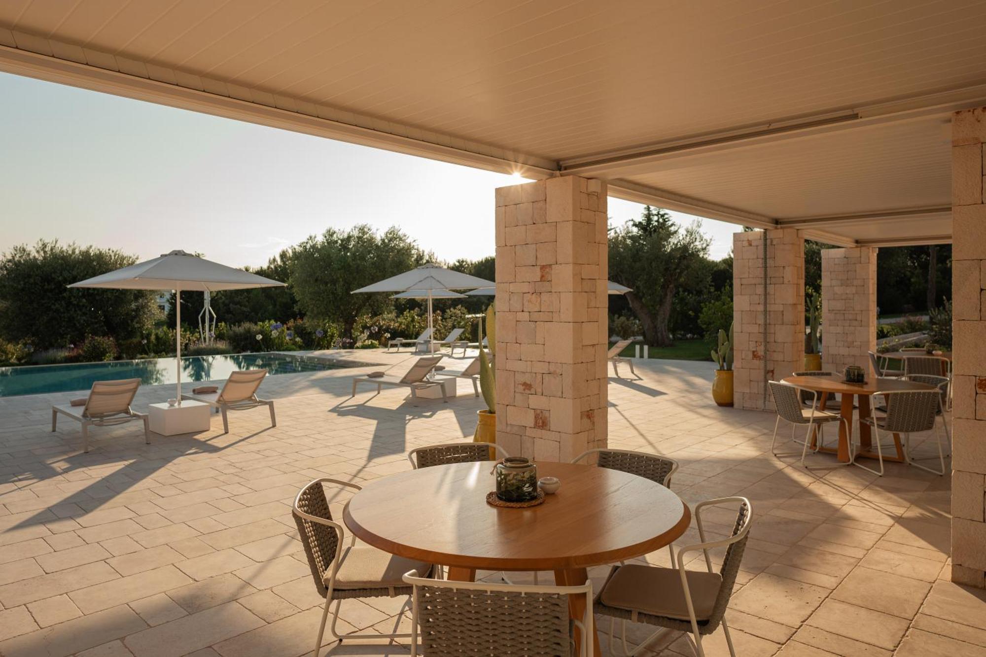Essenza Relais Contemporaneo Bed & Breakfast Cisternino Exterior photo