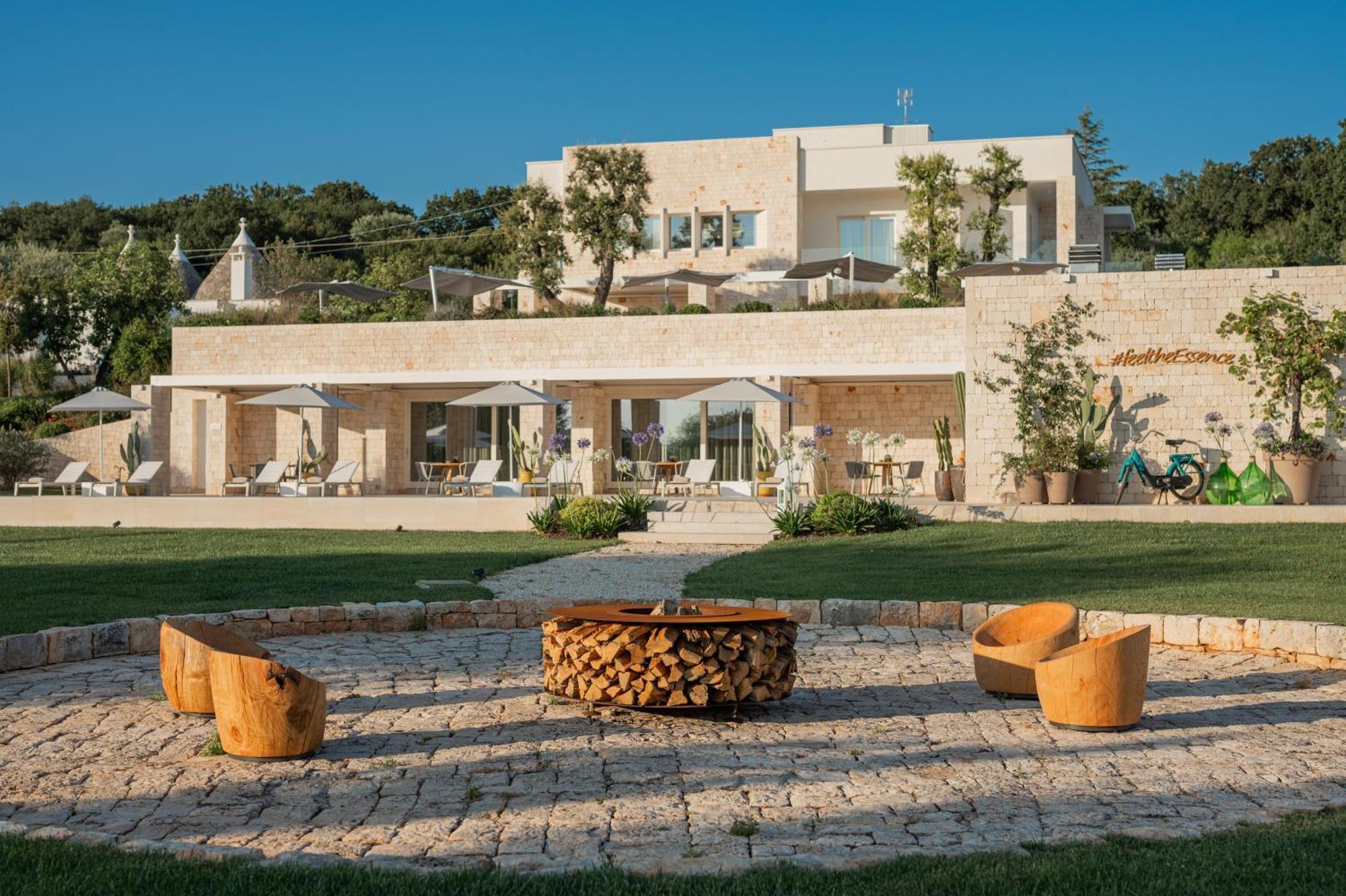 Essenza Relais Contemporaneo Bed & Breakfast Cisternino Exterior photo