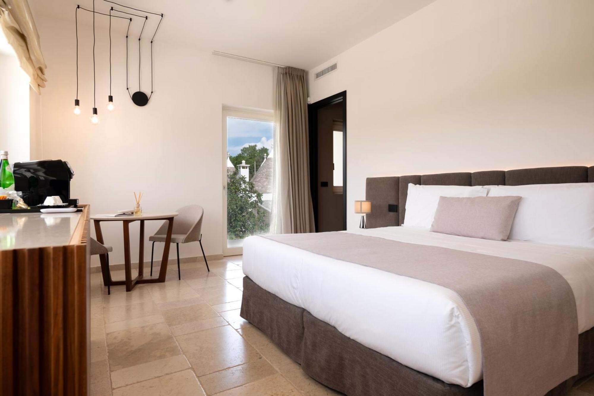 Essenza Relais Contemporaneo Bed & Breakfast Cisternino Exterior photo