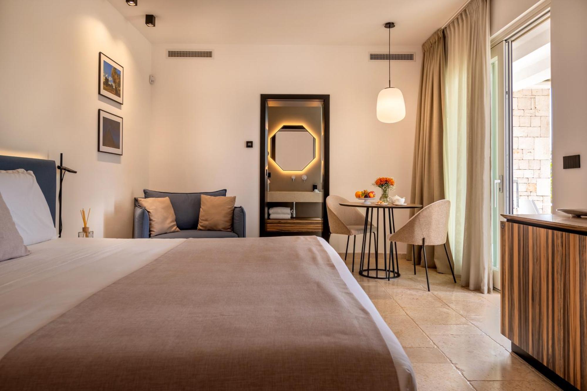 Essenza Relais Contemporaneo Bed & Breakfast Cisternino Exterior photo